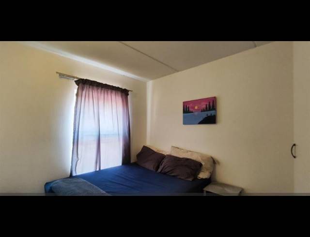 2 BEDROOM APARTMENT FOR SALE IN CASTLEVIEW